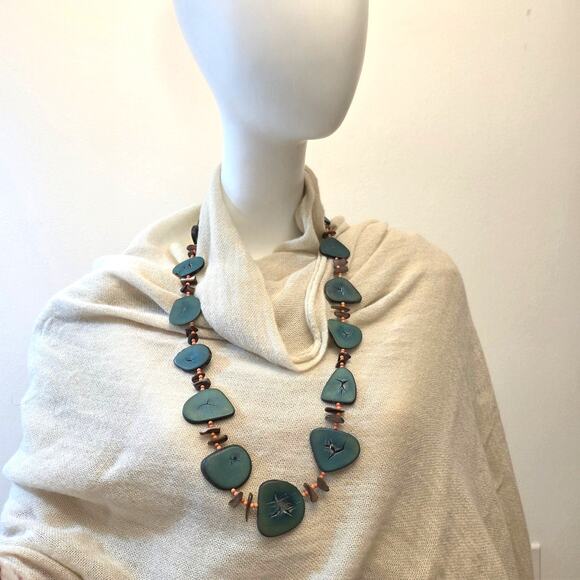 None and/or Unknown Jewelry - Vintage Boho Tagua Nut Necklace Teal 30" Handmade Teal & Green Vegetable Boho